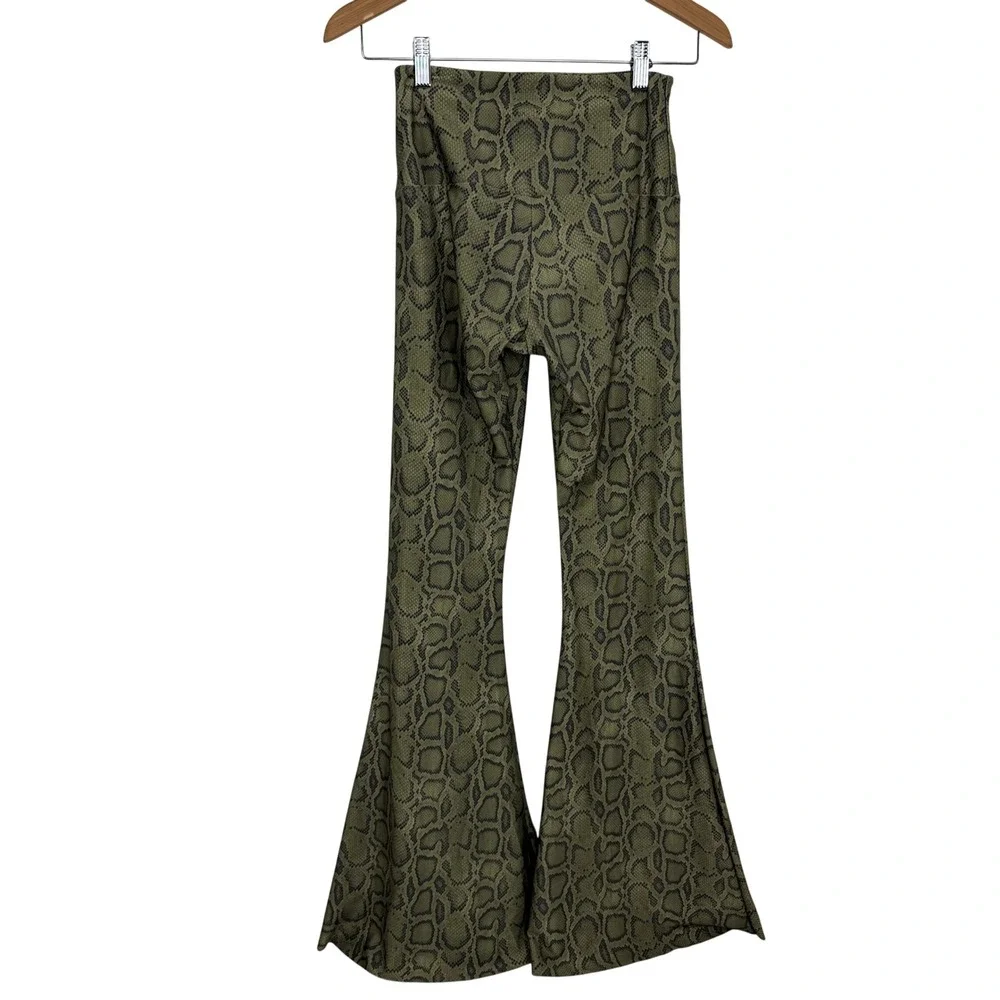 Free People Onzie Pants Womens S/M Green Snake Print High Waisted Flare Leggings